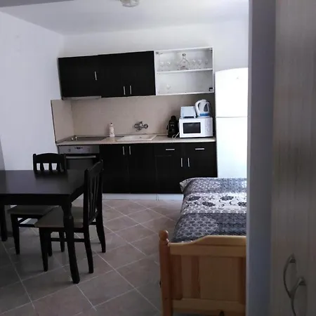 Hébergement de vacances при дони Kavarna