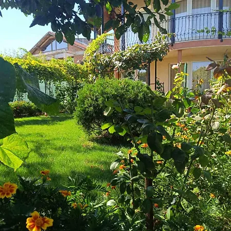 Gæstehus атес Kavarna